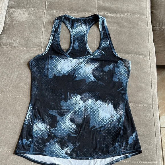 Black and Blue Graphic Fitted Sleeveless Tank Top - Picture 1 of 12